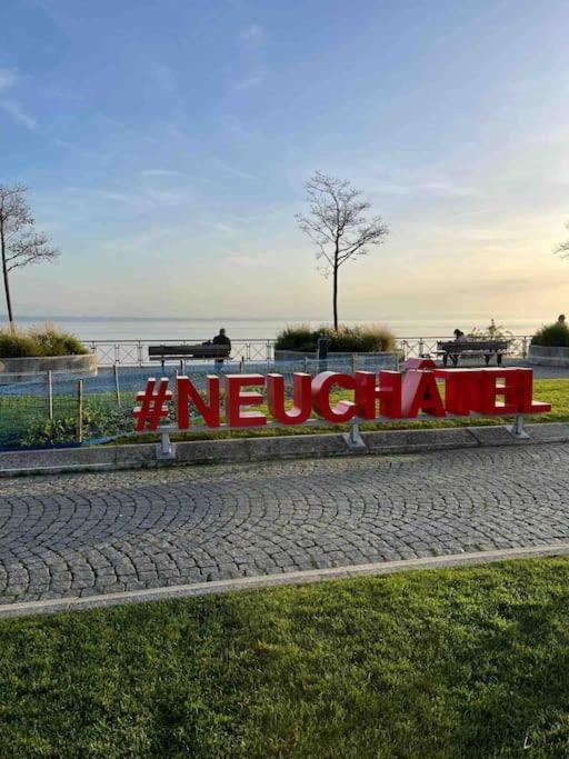 V&V Centre Neuchâtel Eksteriør bilde